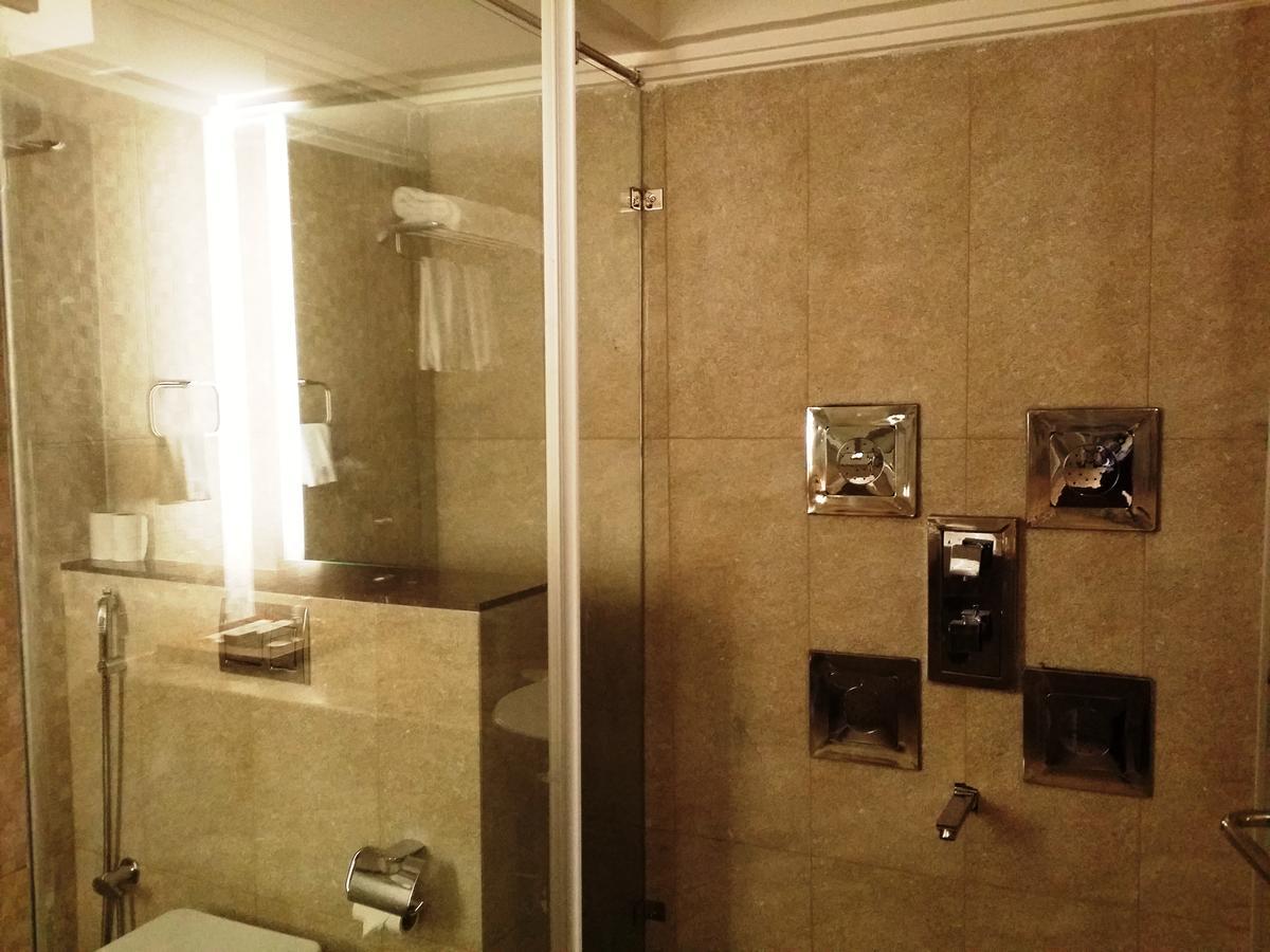 Hotel Oxina Lygon Tiruchirappalli Eksteriør billede