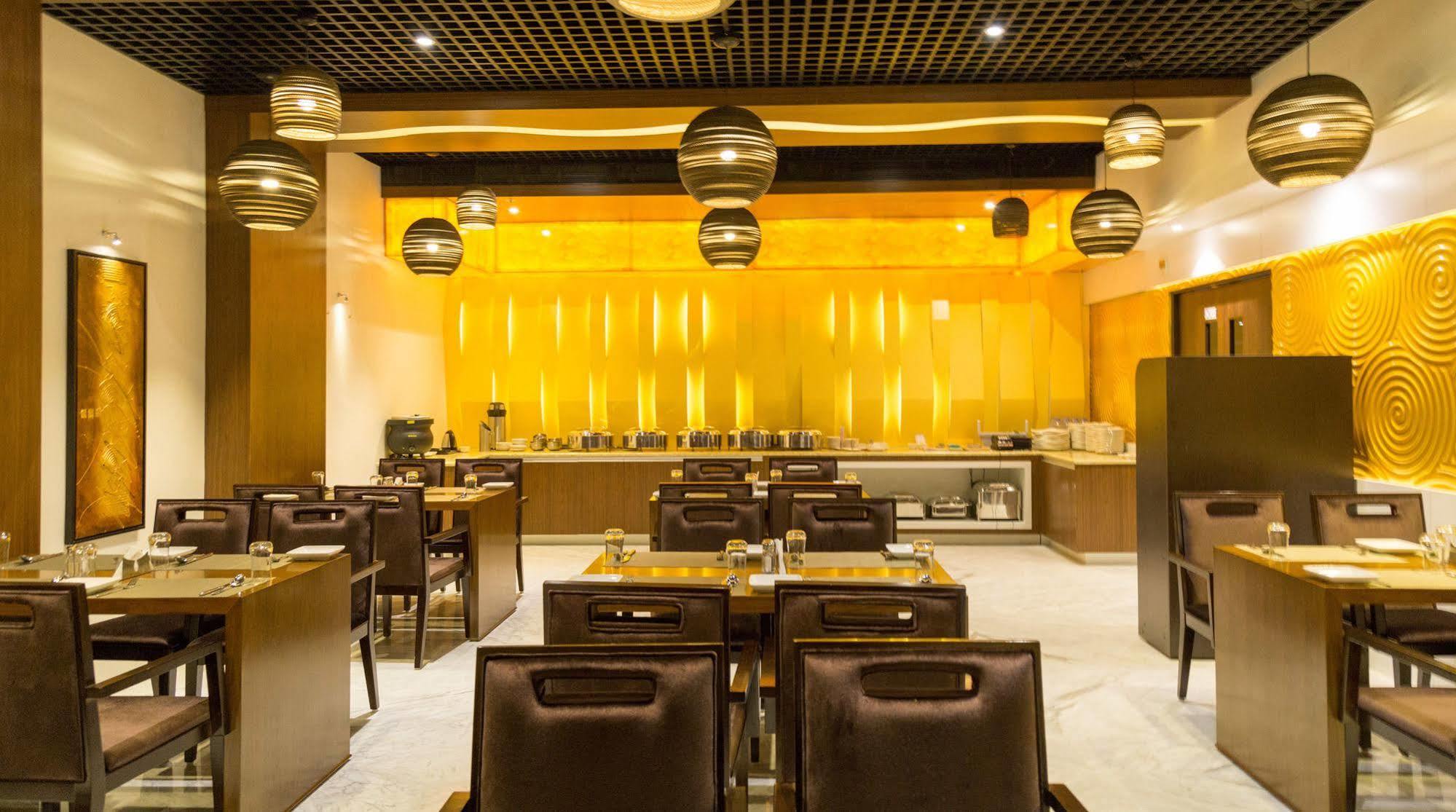 Hotel Oxina Lygon Tiruchirappalli Eksteriør billede