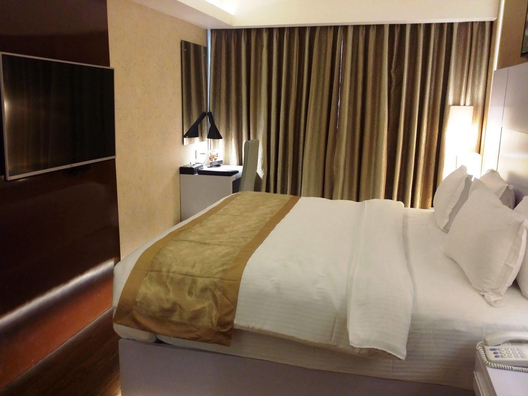 Hotel Oxina Lygon Tiruchirappalli Eksteriør billede