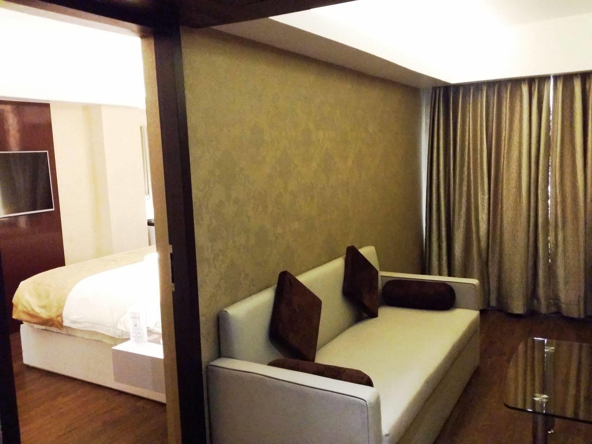 Hotel Oxina Lygon Tiruchirappalli Eksteriør billede