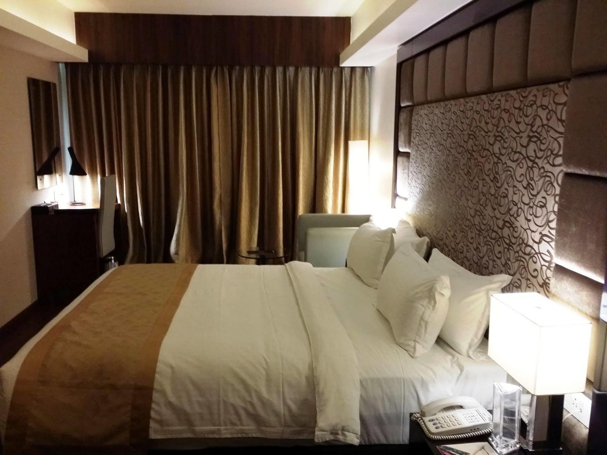 Hotel Oxina Lygon Tiruchirappalli Eksteriør billede
